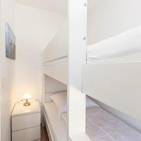 Lord Nelson 317 Apartment *